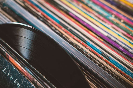 Descubre por qué deberías comprar un vinilo de tu álbum favorito.